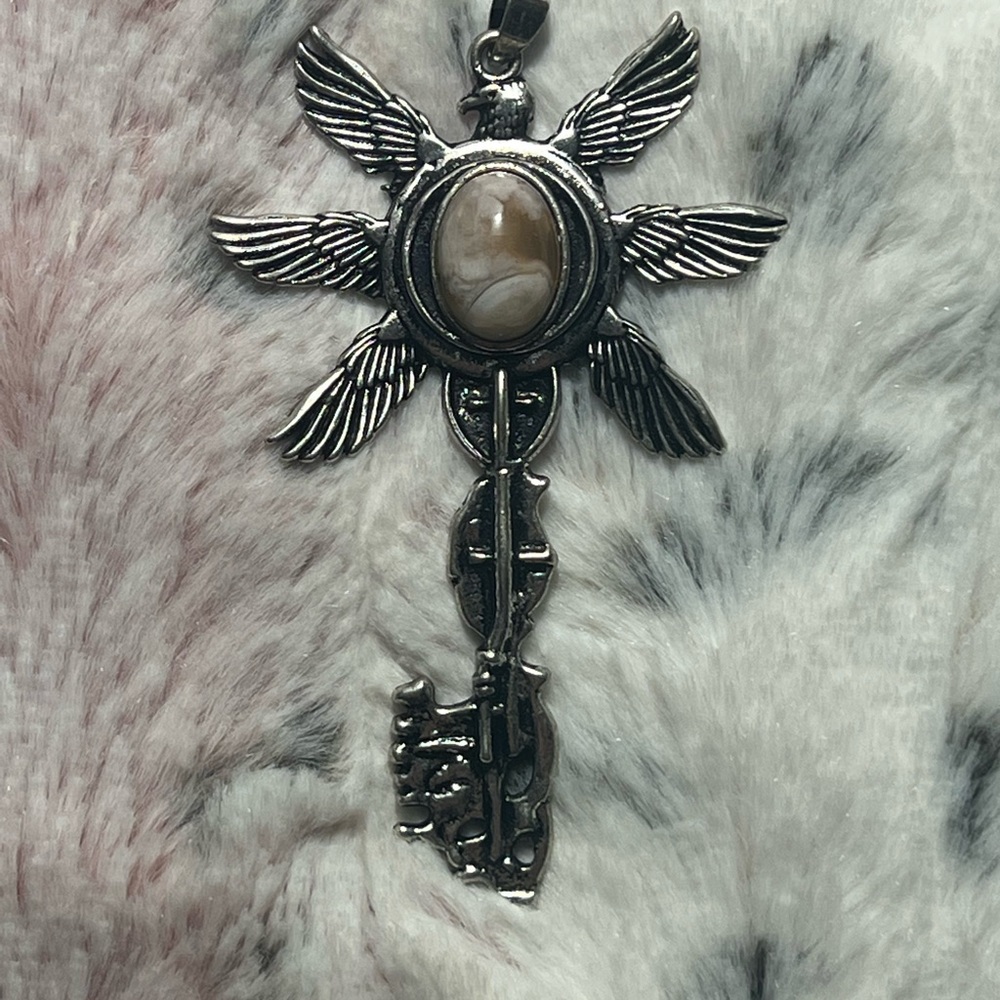 natural FLOWER AGATE skeleton key biblical Angel pendant